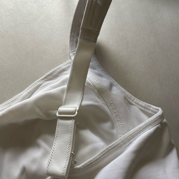 Lululemon White Sports Bra Intimates & Sleepwear - Picture 6 of 12
